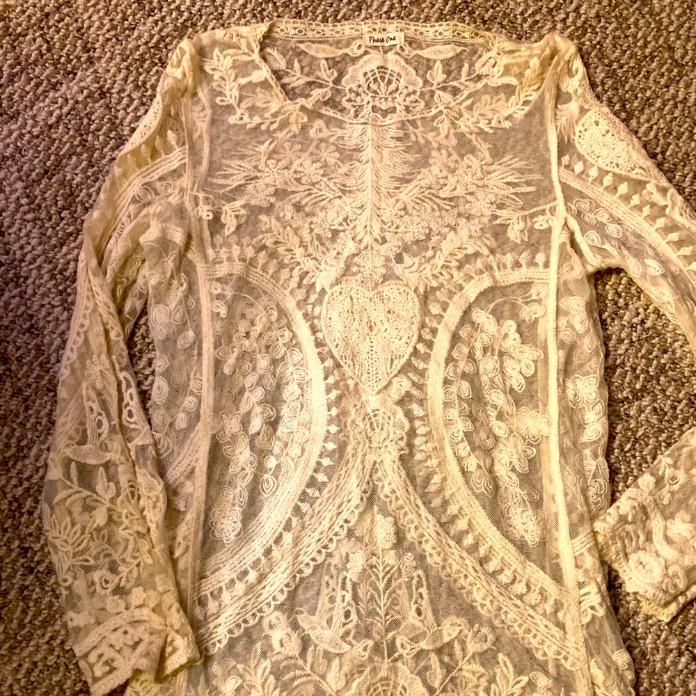 Women’s size small lace shirt